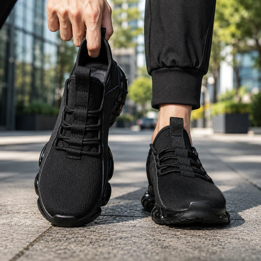 Men's Lightweight Breathable Low-Top Running Shoes