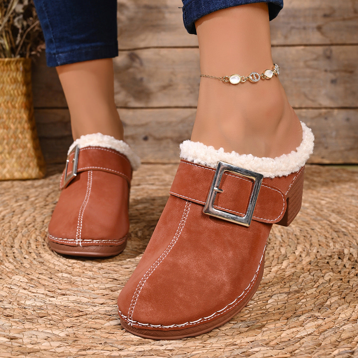 Women’s Cozy Winter Comfort Mules