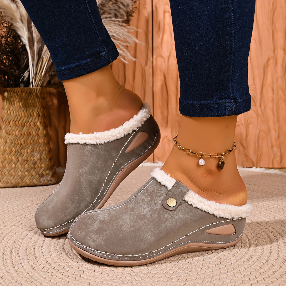 Women's Cozy Slip-On Winter Walking Shoes