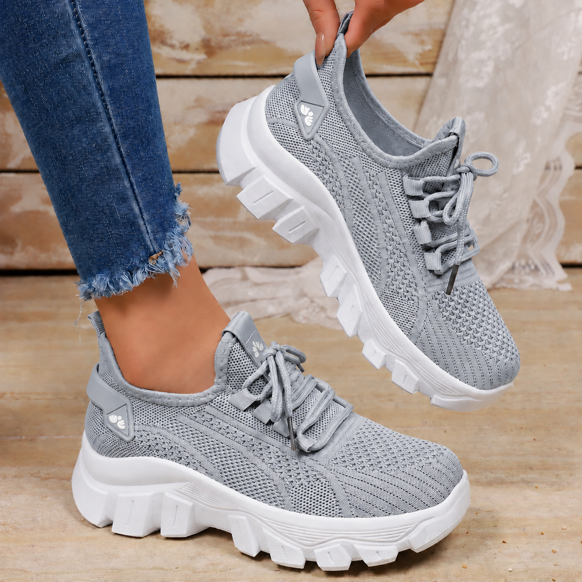 Women’s Everyday Comfort Support Sneakers
