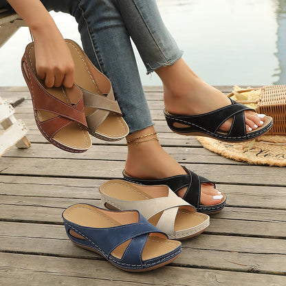 🔥Trending Now: Women's Thick Sole Platform Slippers – Light & Airy Comfort