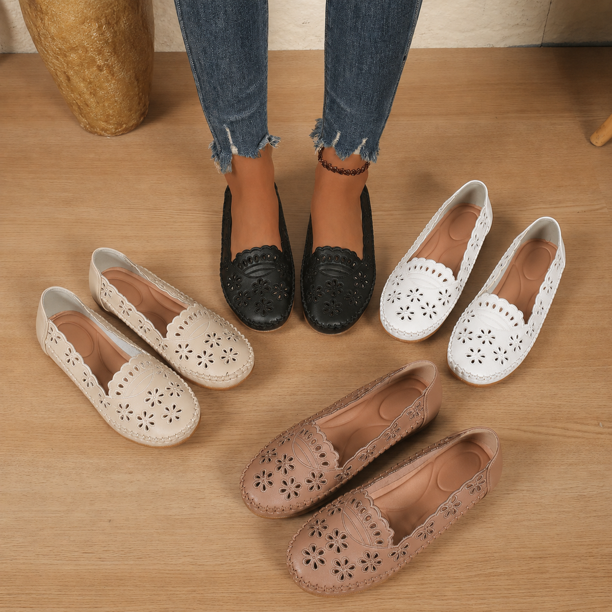 Women’s Vintage Floral Cutout Flats